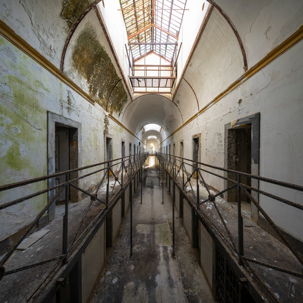 urbex-urban-exploration-portugal-prison-carceral